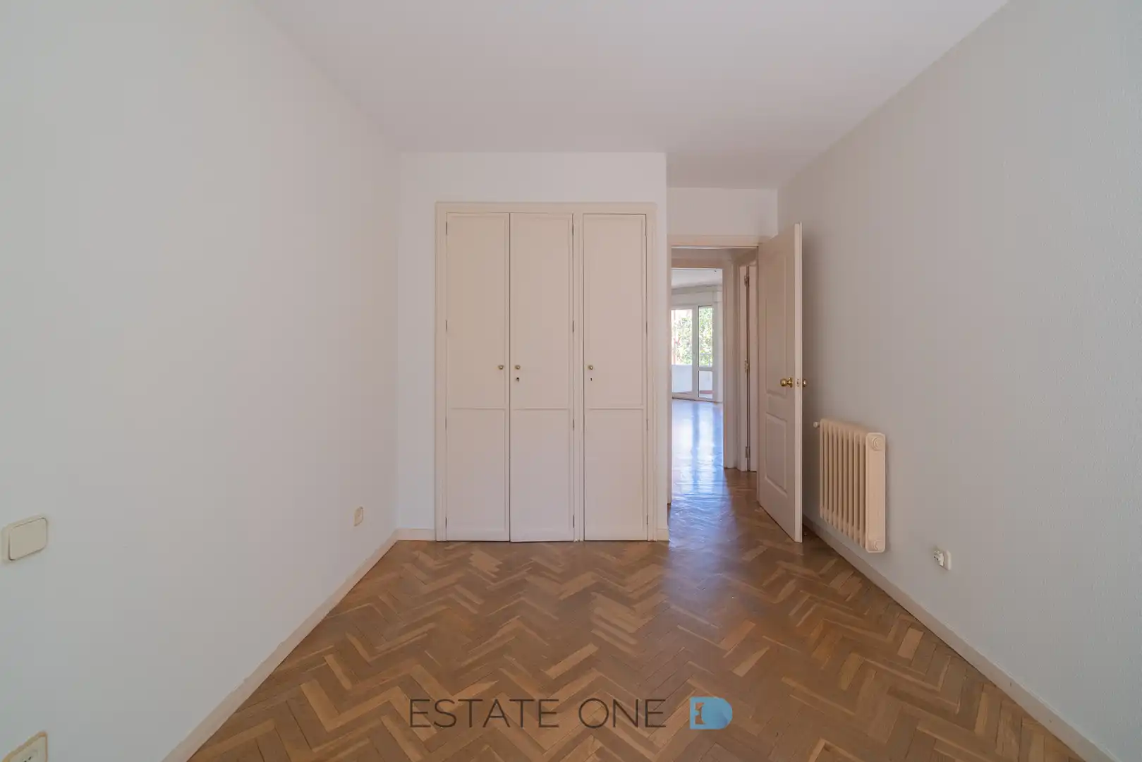 Piso en venta en Pozuelo de Alarcón con Calefacción, Jardín privado y Parquet
