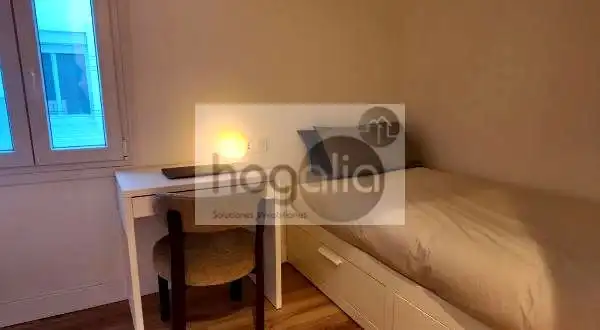 Schlafzimmer von Wohnung zur Miete in Triana