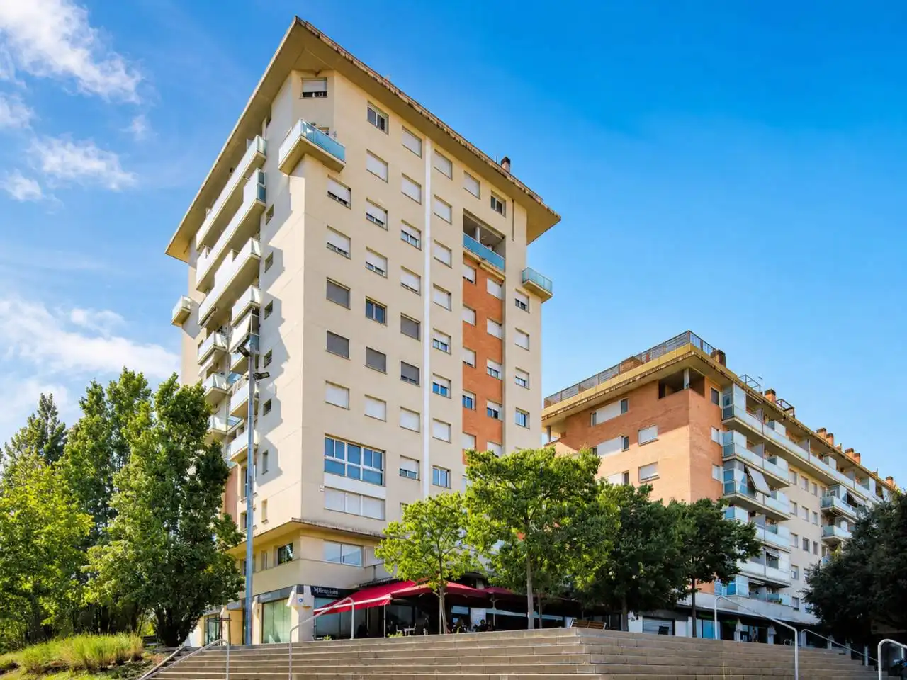 Vista exterior de Pis en venda en Manresa amb Aire condicionat, Calefacció i Parquet
