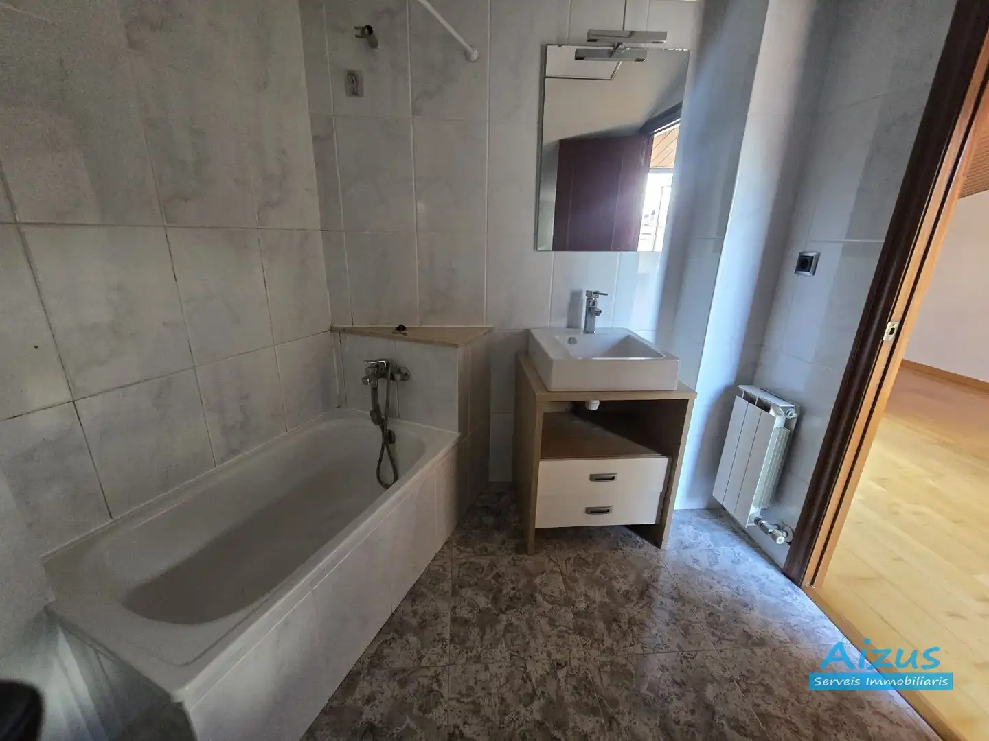 Baño de Dúplex en venta en Rubí con Parquet, Terraza y Balcón