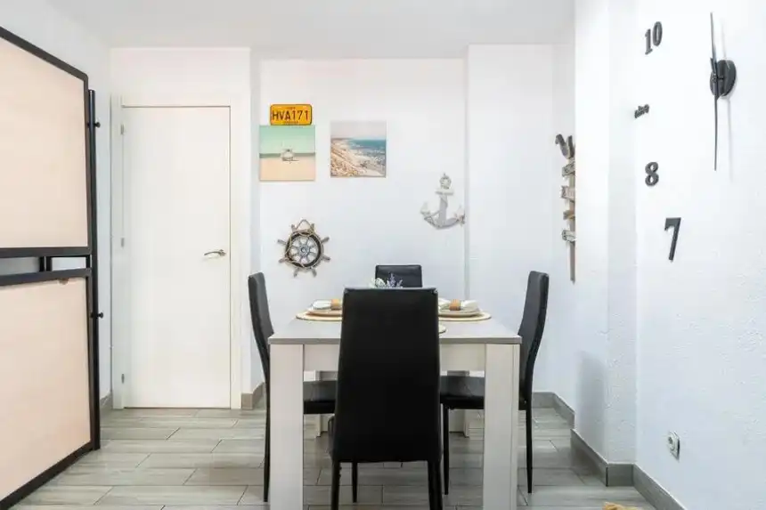 Dining room of Flat for sale in Salou  with Air Conditioner, Heating and Oven