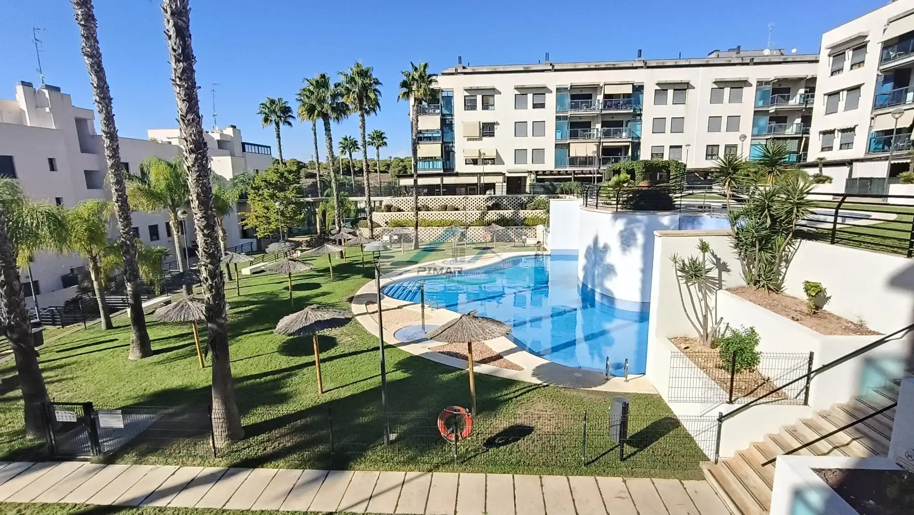 Pis amb piscina en venda a Santa Pola ciudad, imagen 2