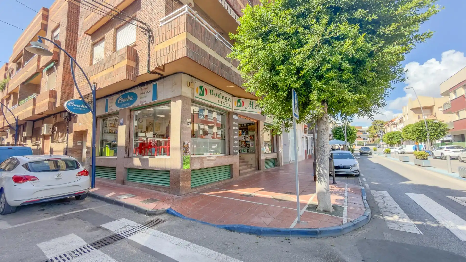 Locale commerciale in affitto a Avenida Avenida Sandoval