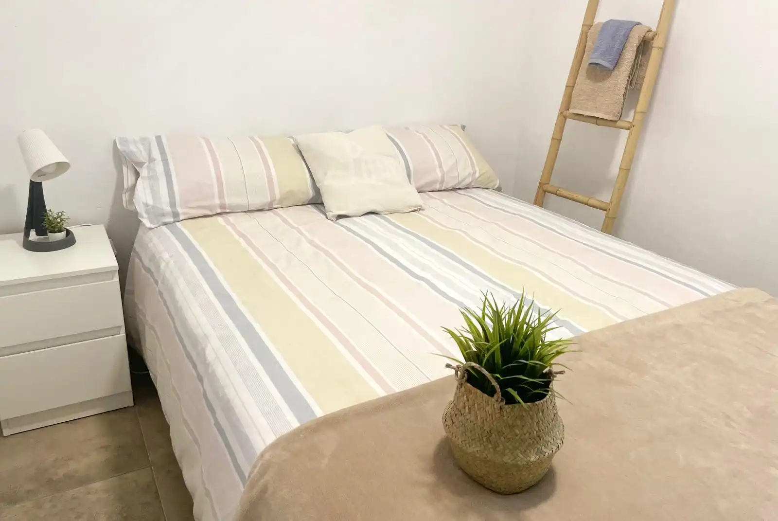 Habitación de Piso de alquiler en Rubí con Calefacción, Amueblado y Horno