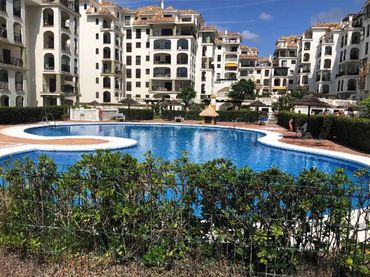 Mini appartamento con balcone in vendita a Puerto de la Duquesa