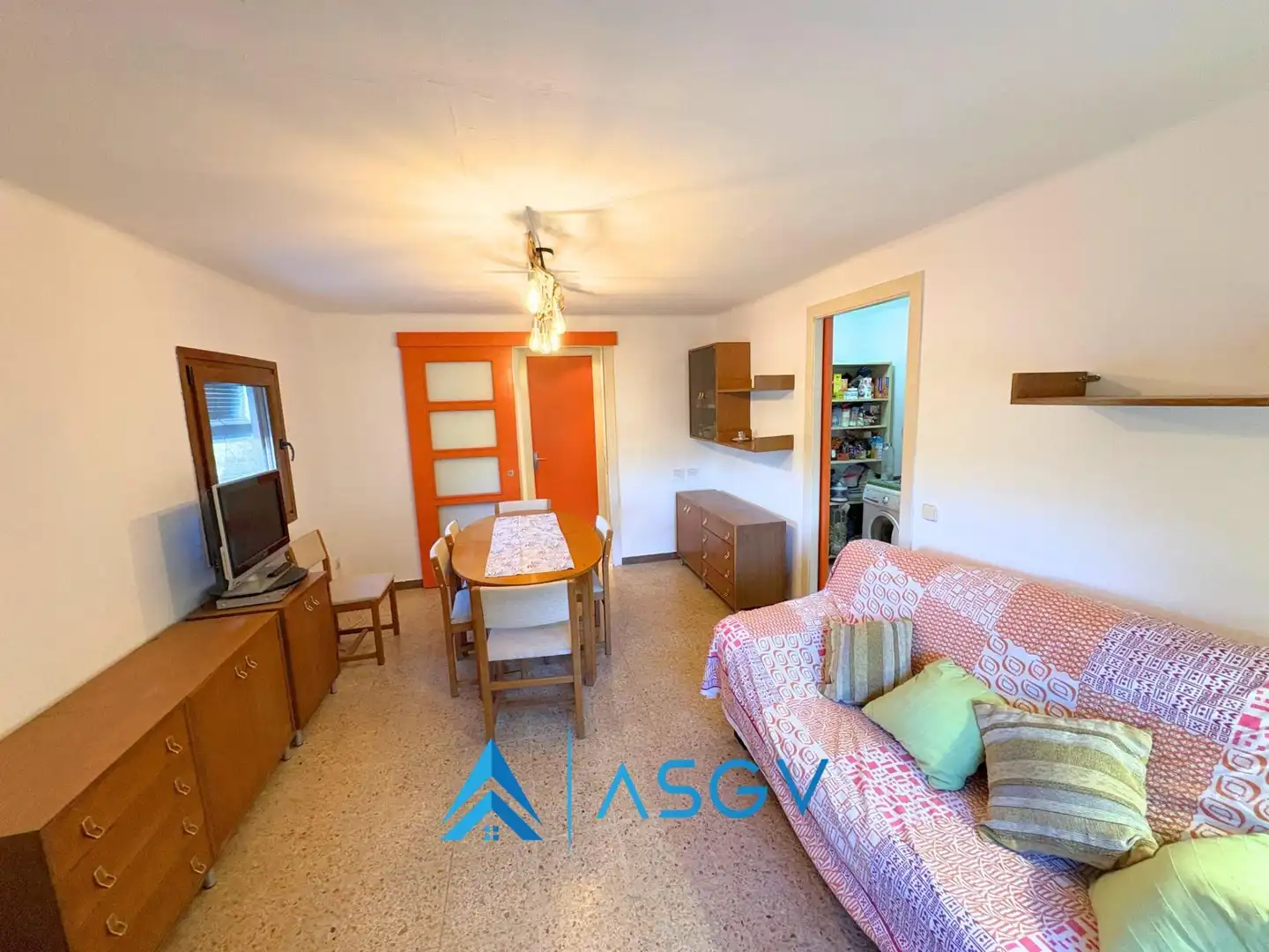 Sala de estar de Casa o chalet en venta en Santa Maria de Miralles con Calefacción, Jardín privado y Trastero