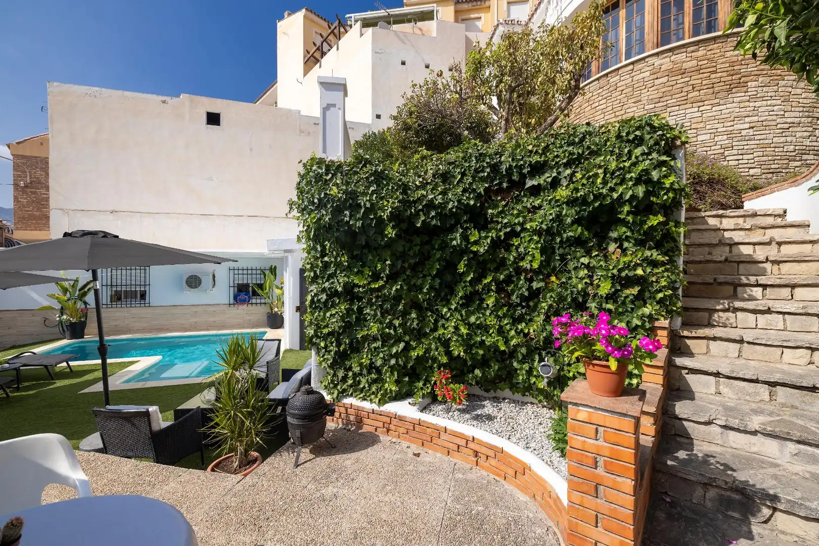 Casa aparellada en venda a Calle SERRANO PARRES, imagen 3