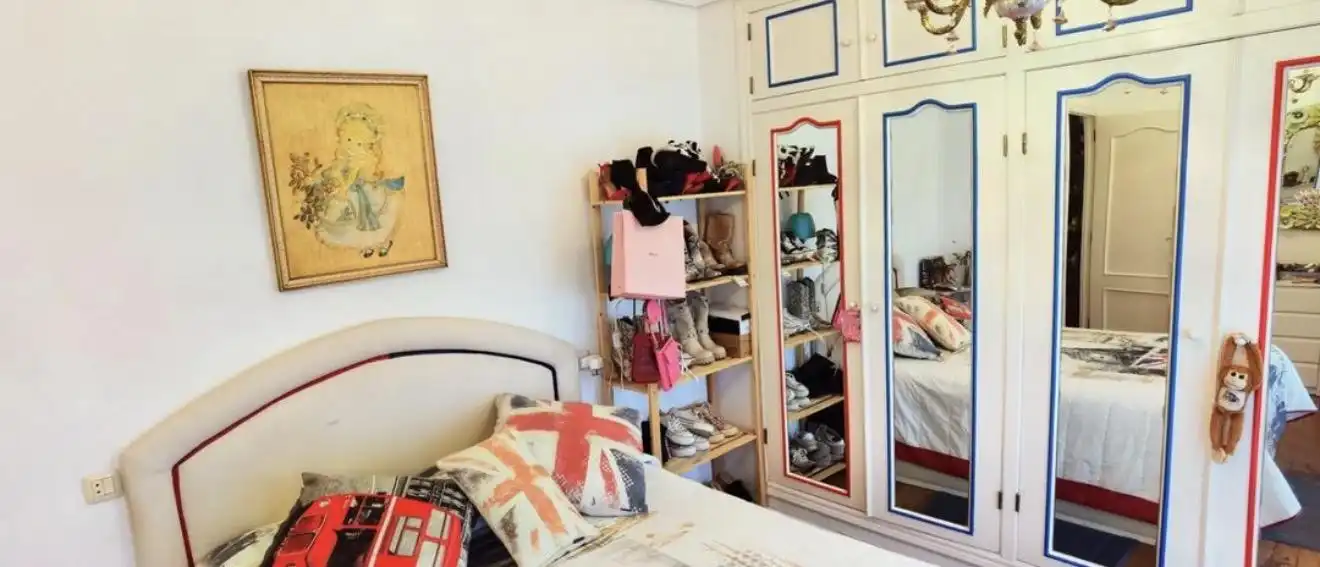Habitación de Finca rústica en venta en Gijón  con Calefacción y Jardín privado
