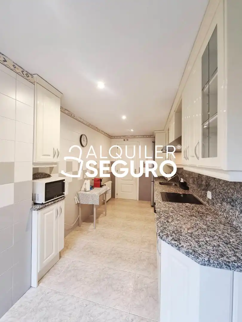 Küche von Wohnung zur Miete in Majadahonda mit Heizung, Terrasse und Abstellraum
