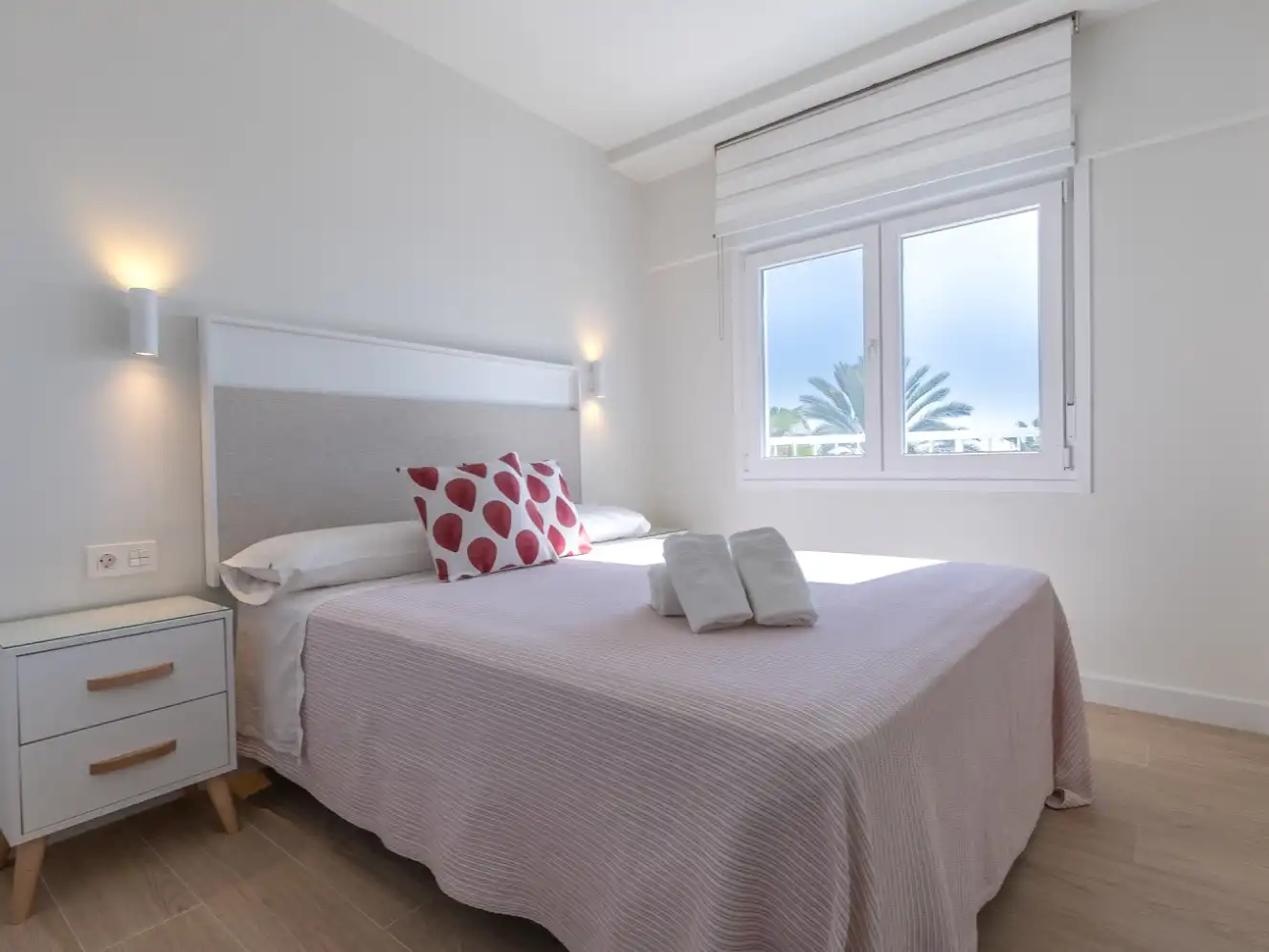 Bedroom of Flat for rent in La Herradura