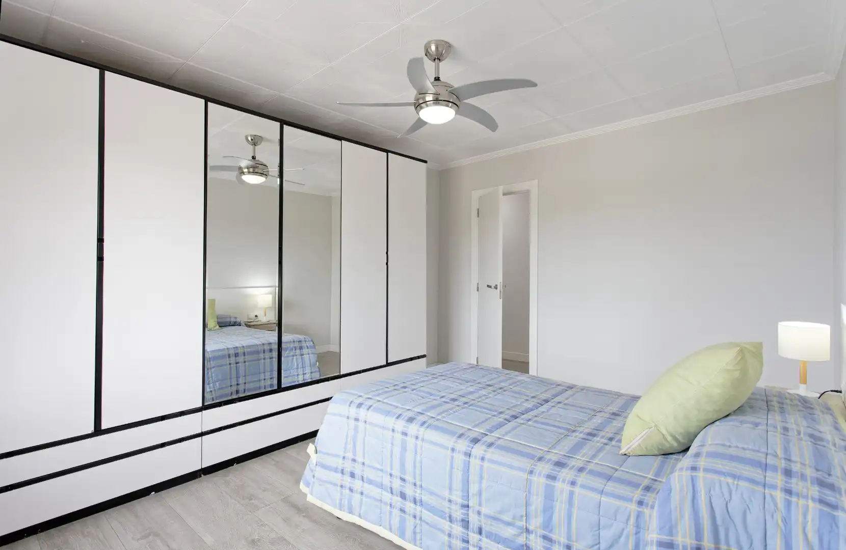 Habitación de Piso en venta en Terrassa con Parquet, Terraza y Horno