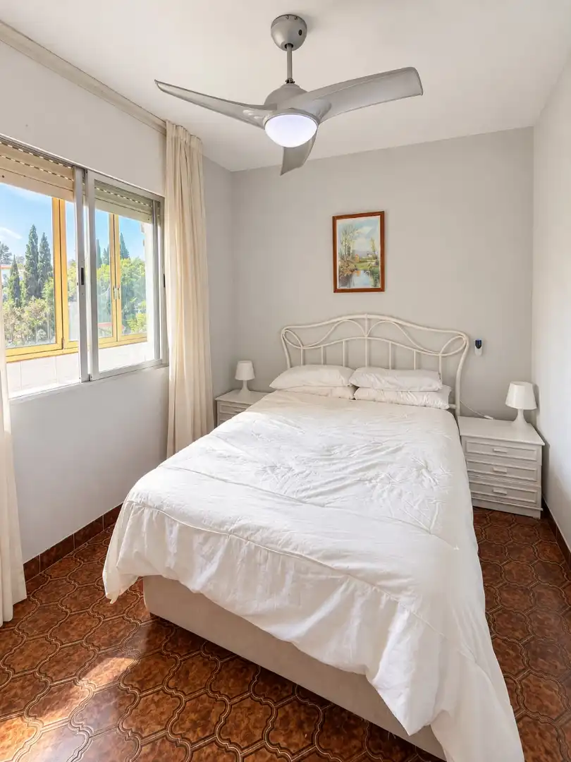 Habitación de Piso en venta en Torremolinos con Terraza, Amueblado y Lavadora