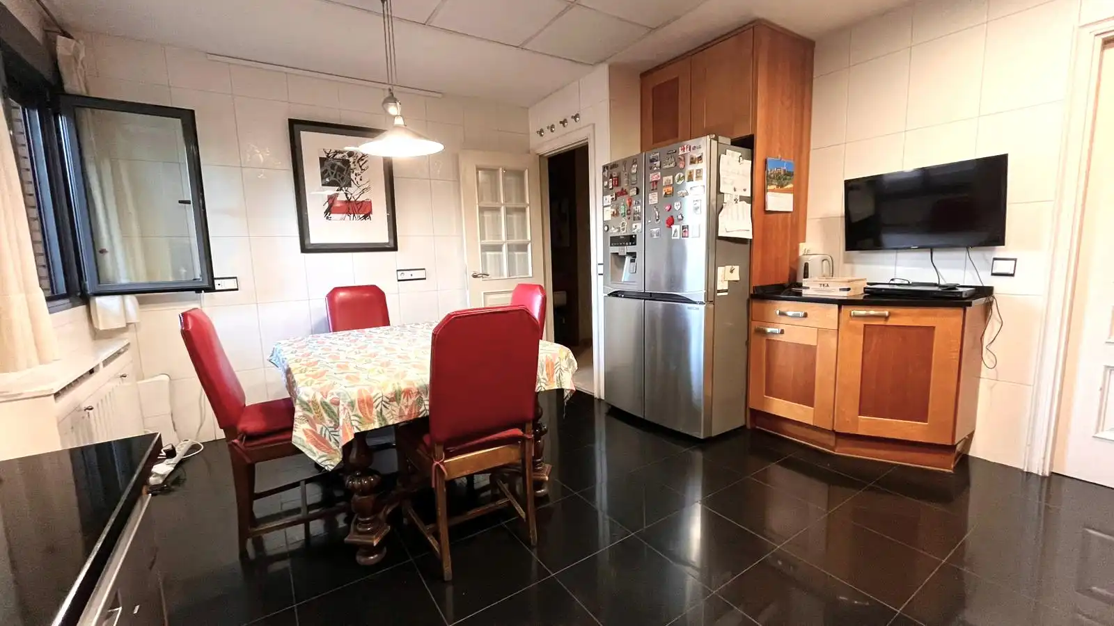 Cocina de Casa adosada en venta en Madrid con Aire acondicionado, Calefacción y Jardín privado