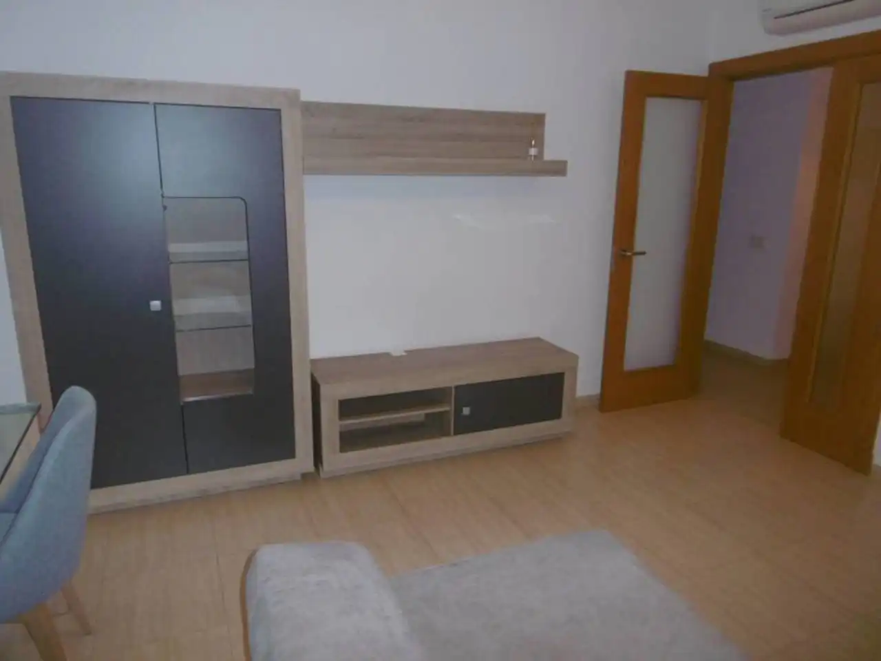 Sala d'estar de Pis de lloguer en Almería amb Aire condicionat i Moblat
