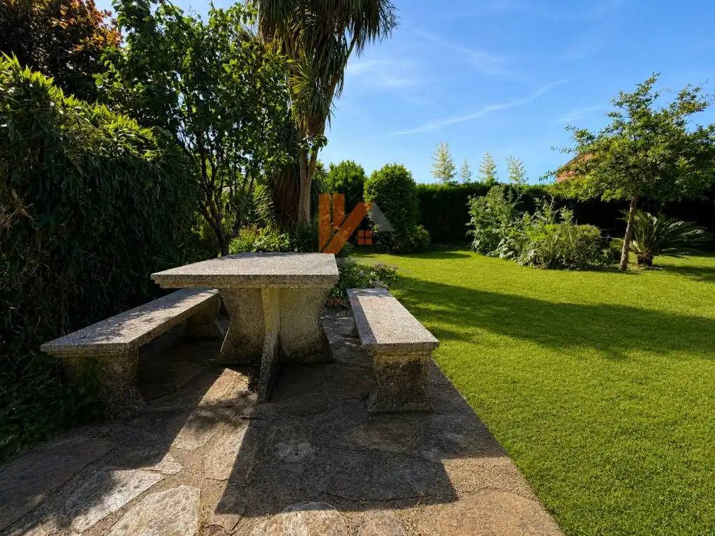 Jardí de Casa o xalet en venda en Santiago de Compostela  amb Jardí privat i Terrassa
