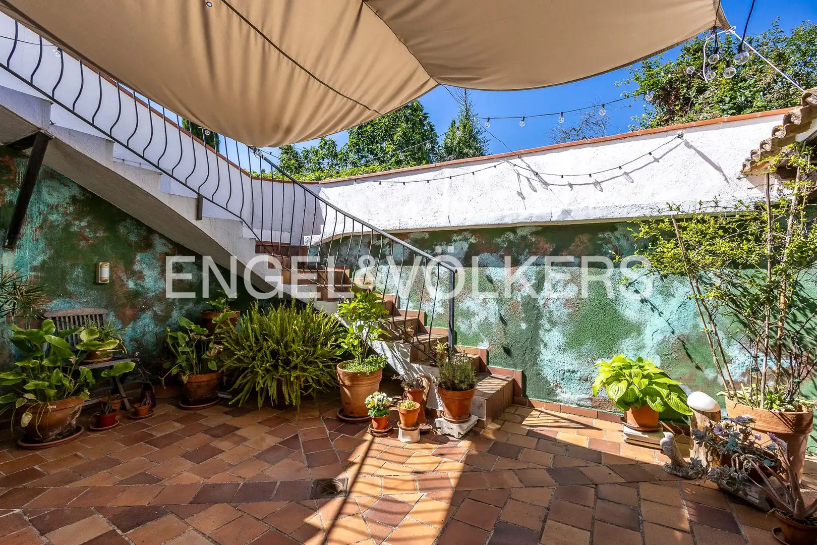 Terrassa de Casa o xalet en venda en Torrelles de Foix amb Calefacció, Jardí privat i Terrassa