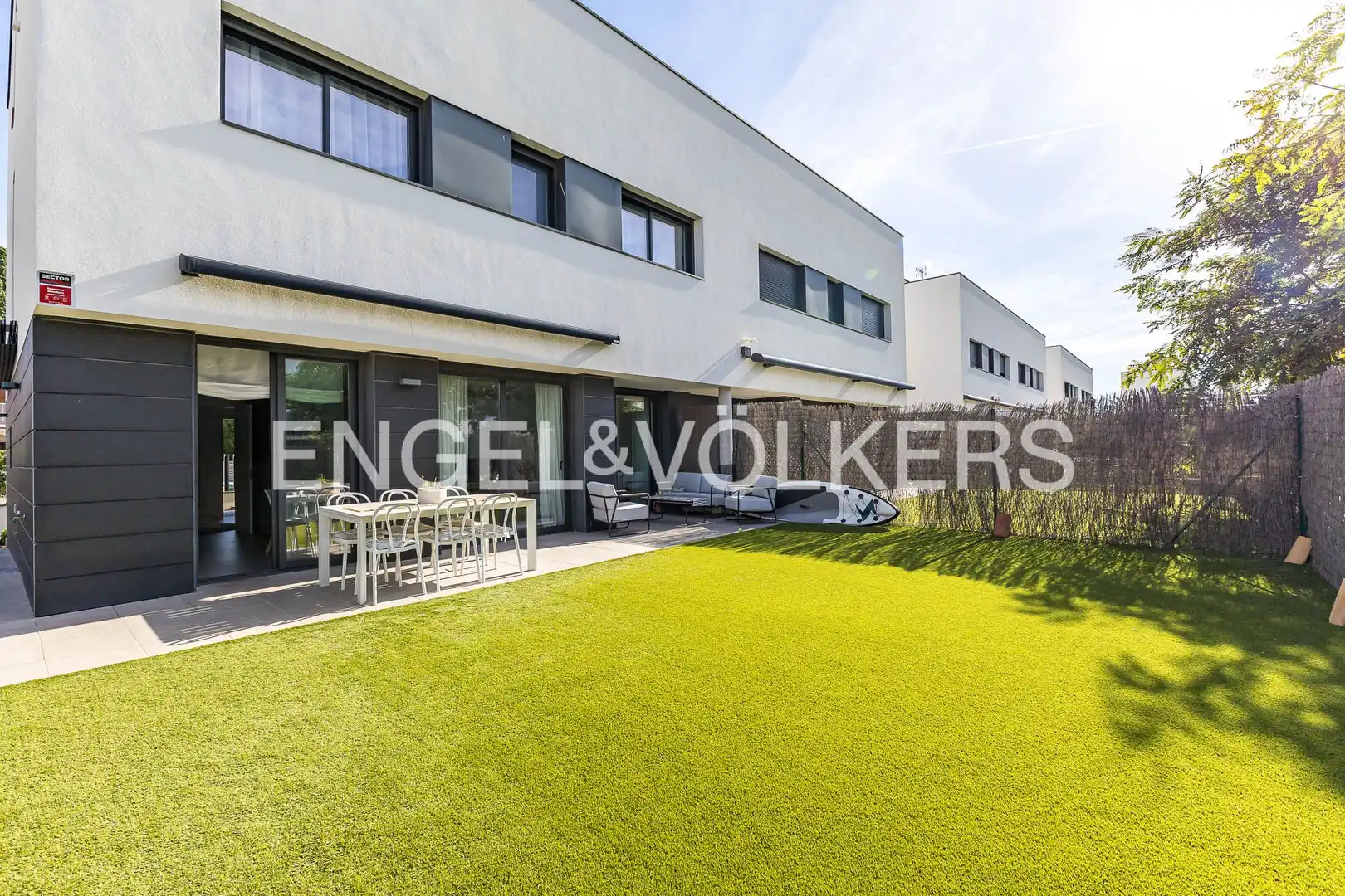 Exterior view of Detached homes for sale in El Vendrell  with Air Conditioner, Heating and Private garden