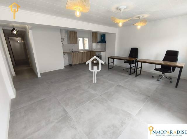 Piso en Venta en Calle ESPRONCEDA en Carolinas Bajas