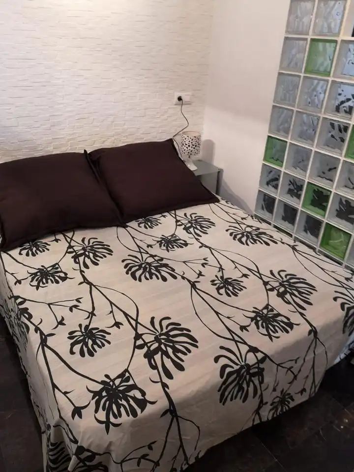 Dormitori de Loft de lloguer en Sevilla amb Aire condicionat, Moblat i Internet