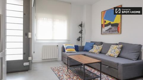 Foto 4 de Piso de alquiler en San Juan Bautista, Madrid