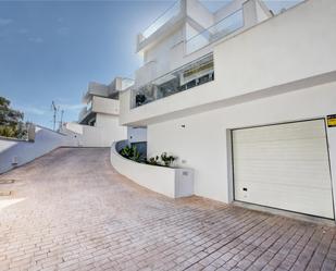 Exterior view of House or chalet for sale in Benalmádena  with Air Conditioner, Heating and Terrace