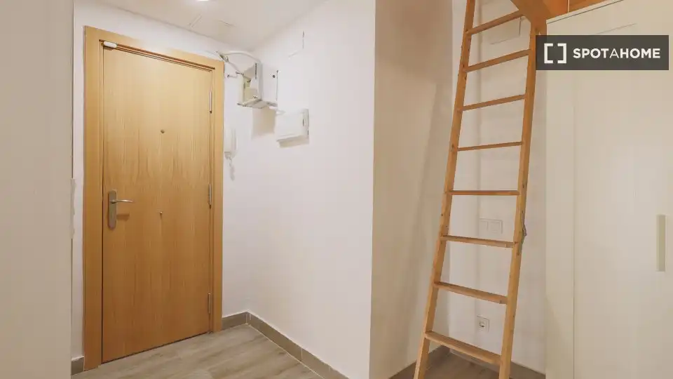 Flat with terrace to rent in Ciutat Vella, imagen 9
