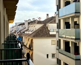 Vista exterior de Pis de lloguer en Fuengirola amb Aire condicionat