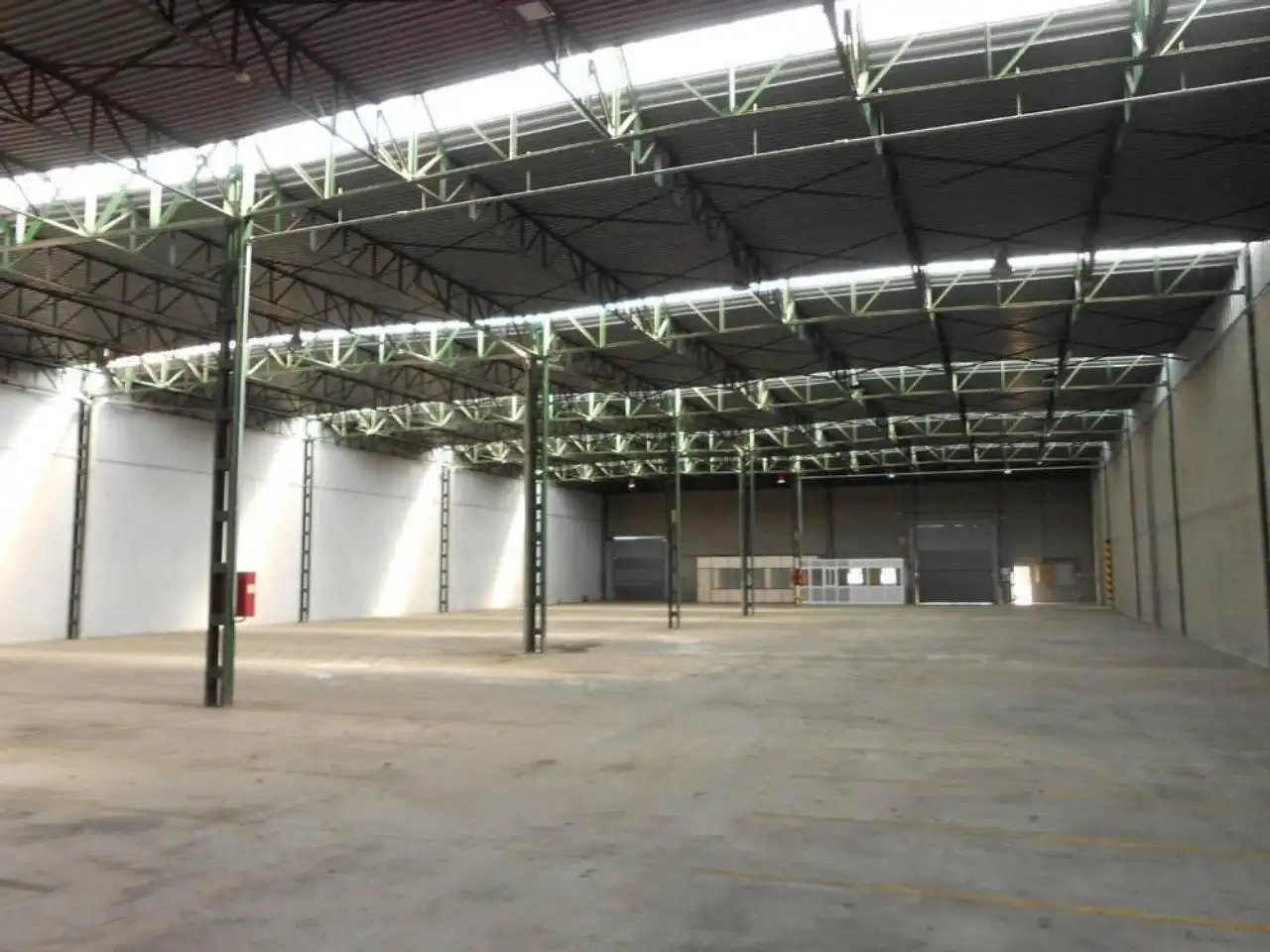 Industrial building to rent in N-2, imagen 2