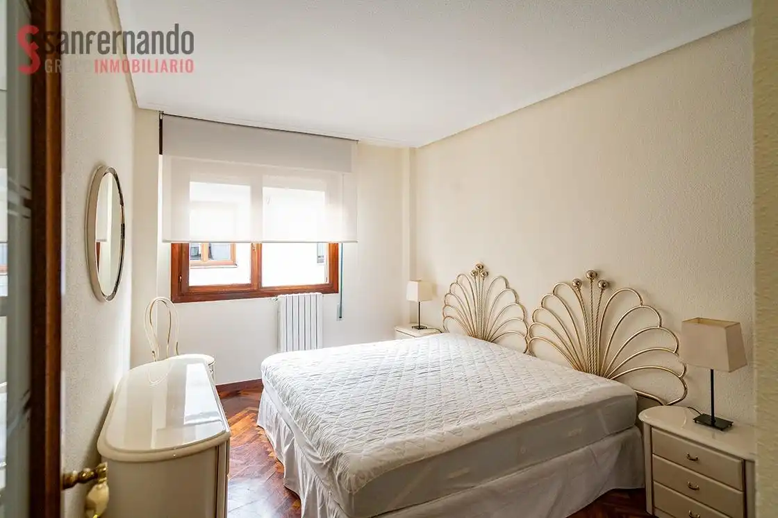 Schlafzimmer von Wohnung zum Verkauf in Santander mit Heizung, Parkett und Abstellraum