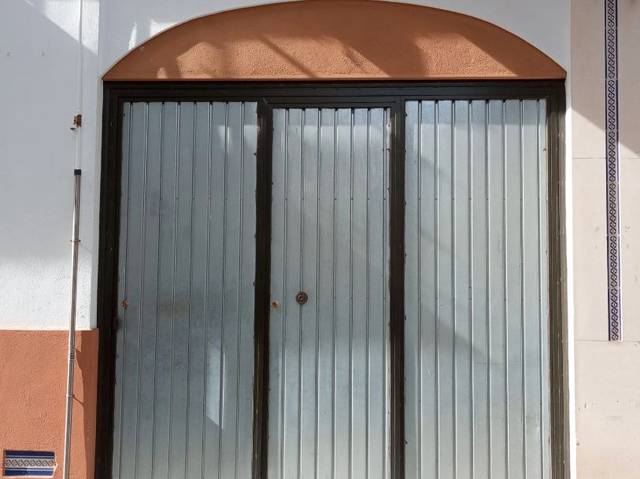 Garaje en Venta en Calle Martínez Montañés, 14 en Alcalá la Real