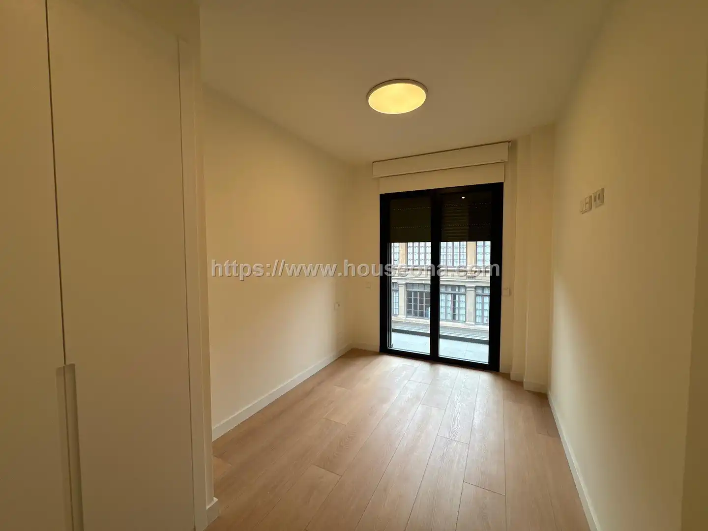 Habitación de Piso en venta en Bilbao  con Calefacción, Terraza y Trastero