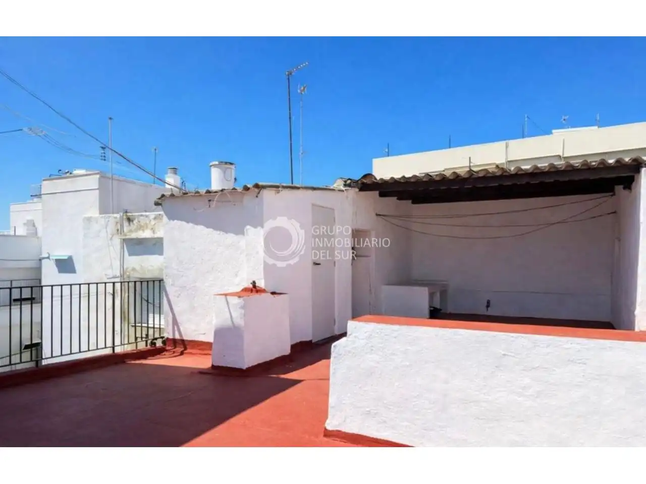 Vista exterior de Piso en venta en Cádiz con Trastero y Amueblado