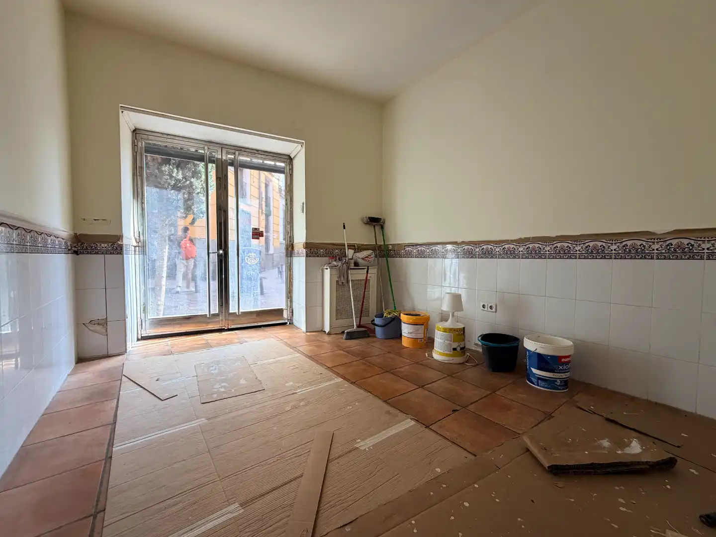 Kitchen of Commercial properties for sale in Madrid  with Heating