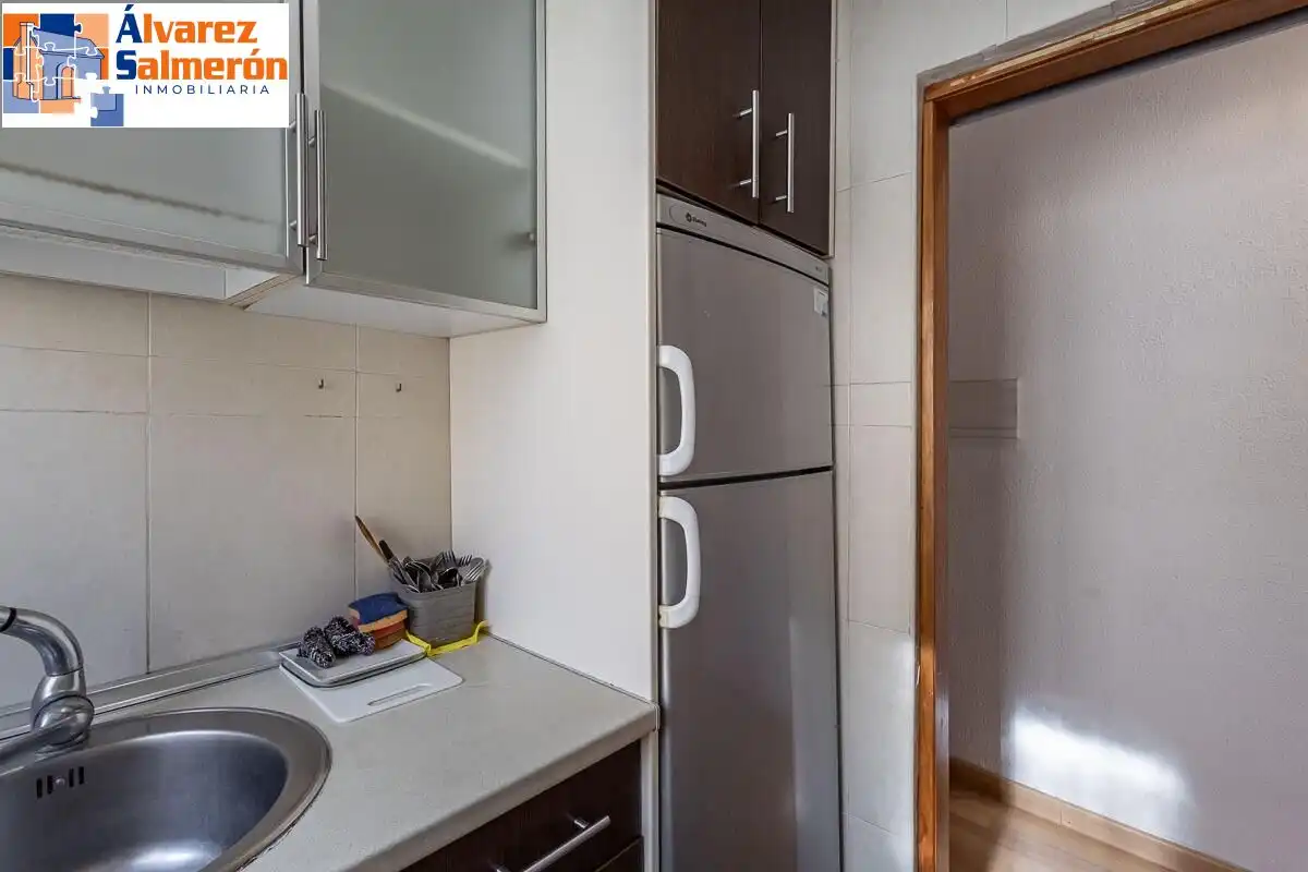 Flat for sale in Granada, Granada