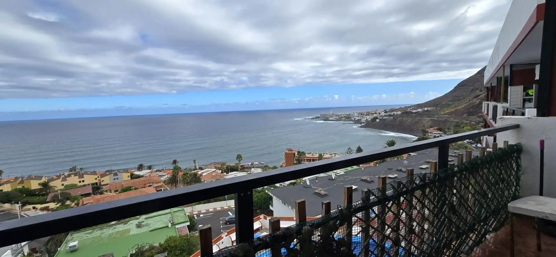Vista exterior de Piso en venta en San Cristóbal de la Laguna con Balcón y Piscina comunitaria