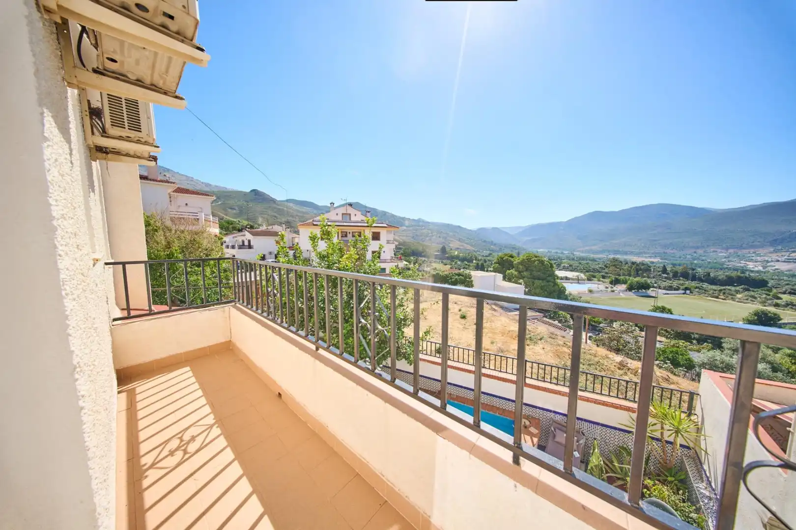 Terrassa de Casa adosada en venda en Órgiva amb Calefacció, Jardí privat i Terrassa