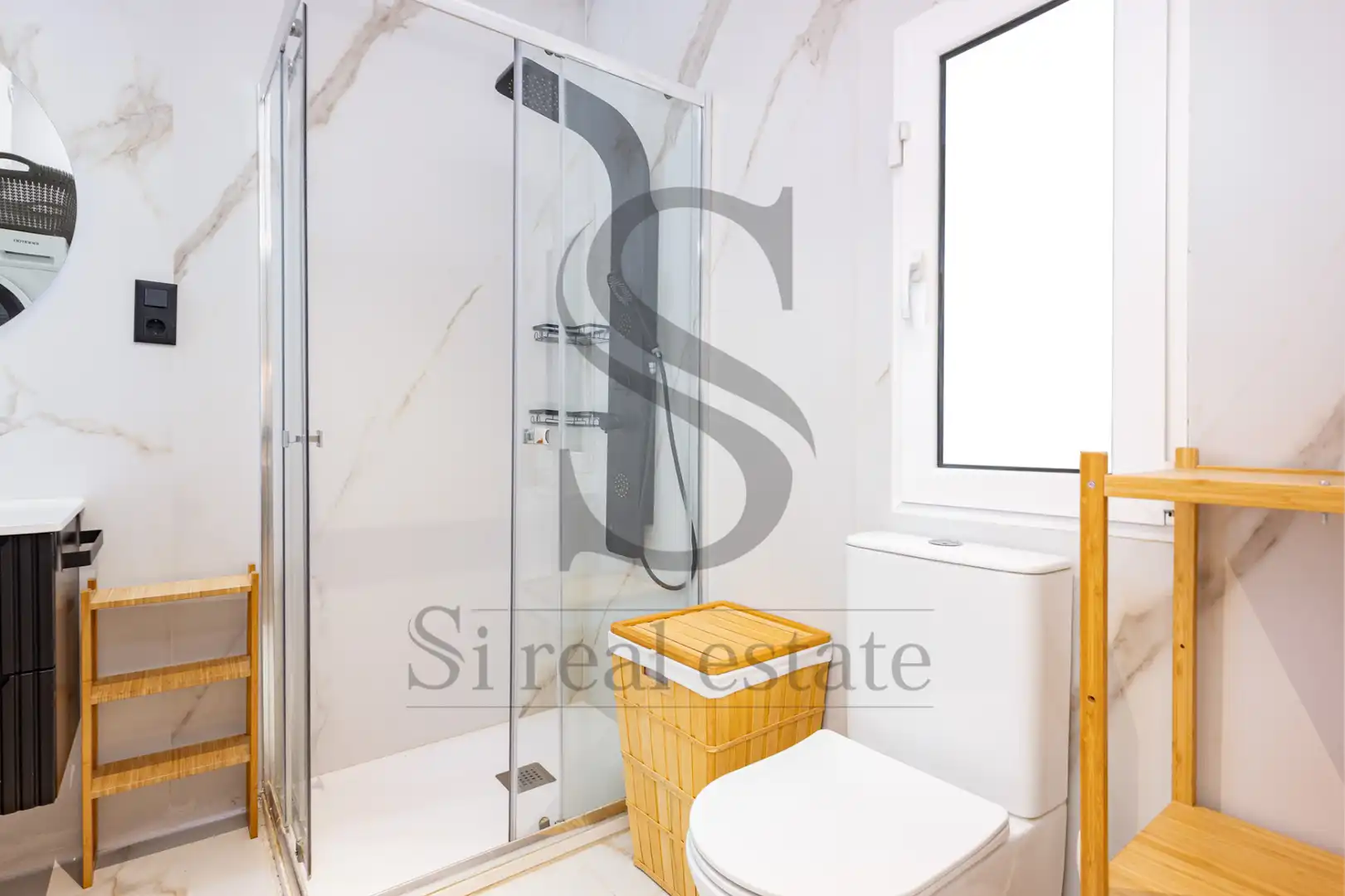 Bathroom of Flat for sale in Barcelona  with Air Conditioner, Heating and Parquet flooring