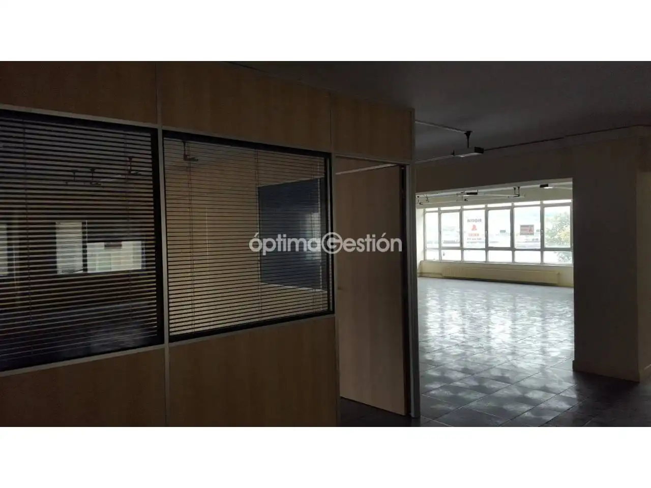 Oficina amb ascensor en venda a Calle CARREÑO MIRANDA 11