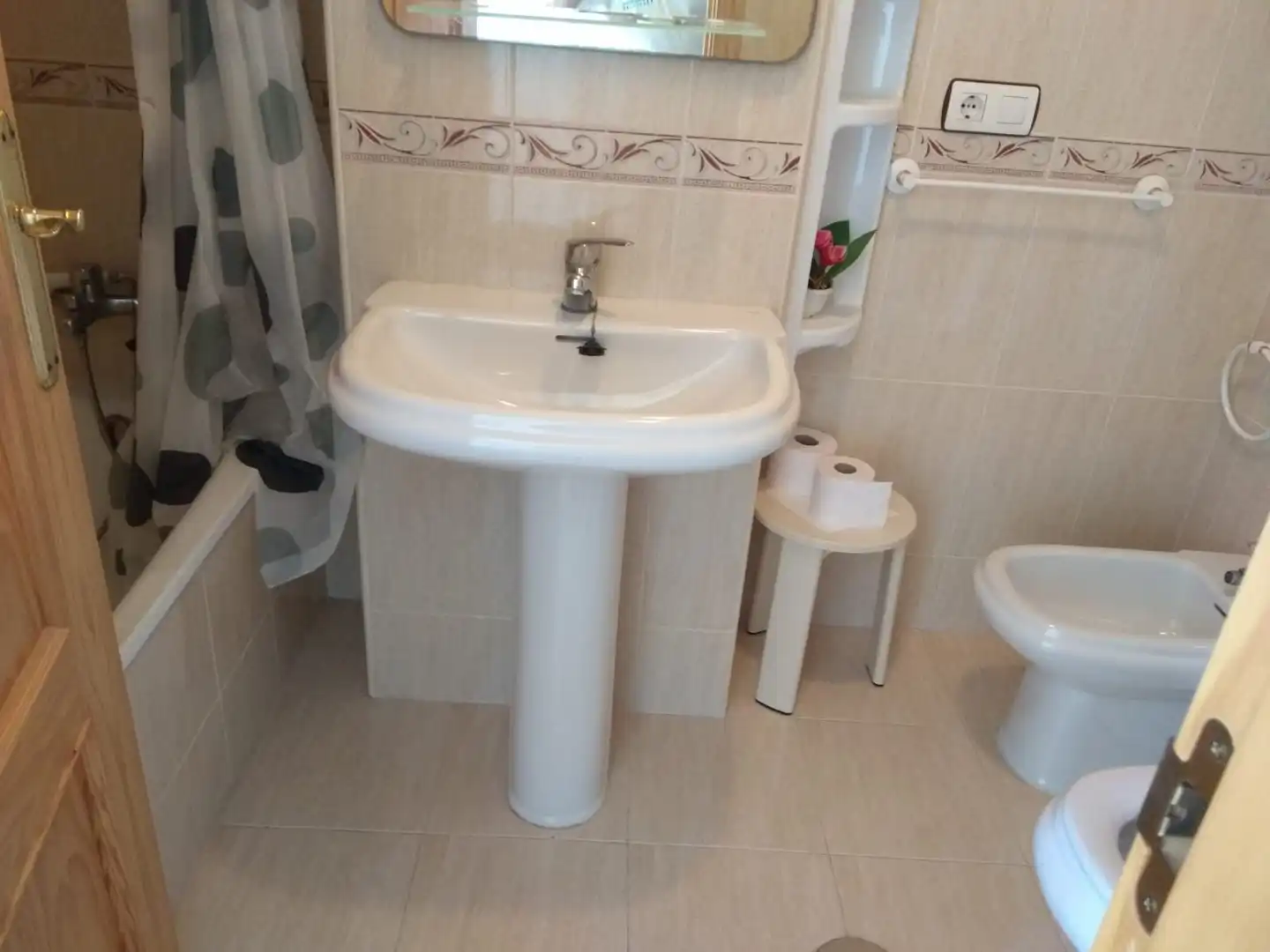 Baño de Piso de alquiler en Roquetas de Mar con Aire acondicionado, Calefacción y Terraza