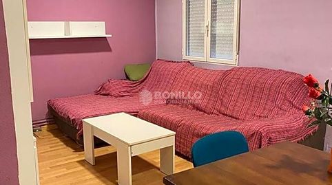 Foto 3 de Apartament en venda a Arquitecto Martín Aldehuela, Ensanche - Fuenfresca, Teruel Capital