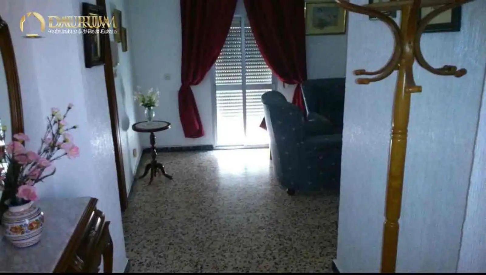 Houses for sale in Sevilla  with Air Conditioner, Terrace and Storage room
