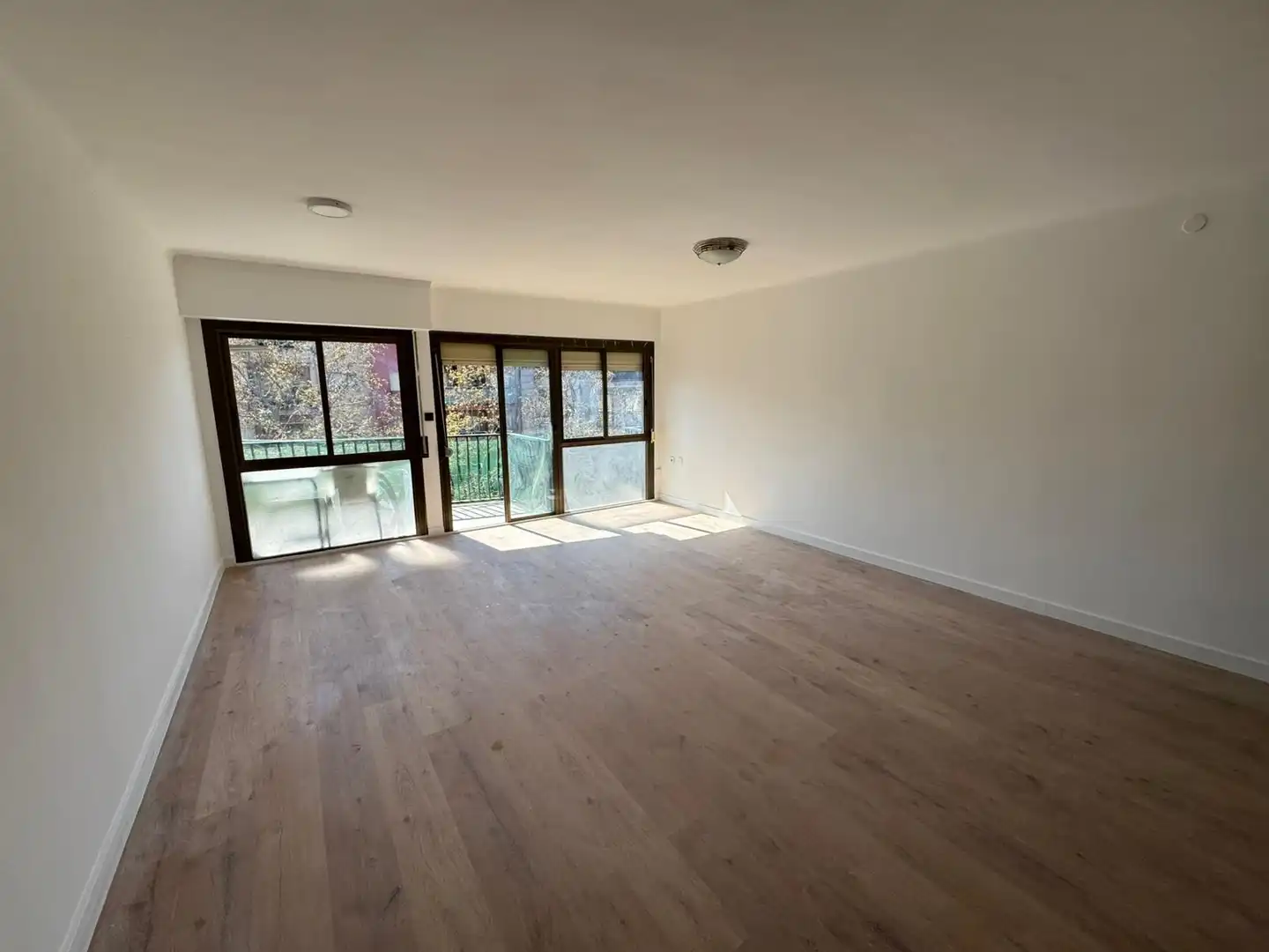 Living room of Flat for sale in Santa Coloma de Gramenet  with Balcony