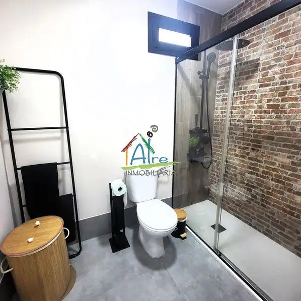 Baño de Casa adosada en venta en Almonte con Aire acondicionado, Calefacción y Jardín privado