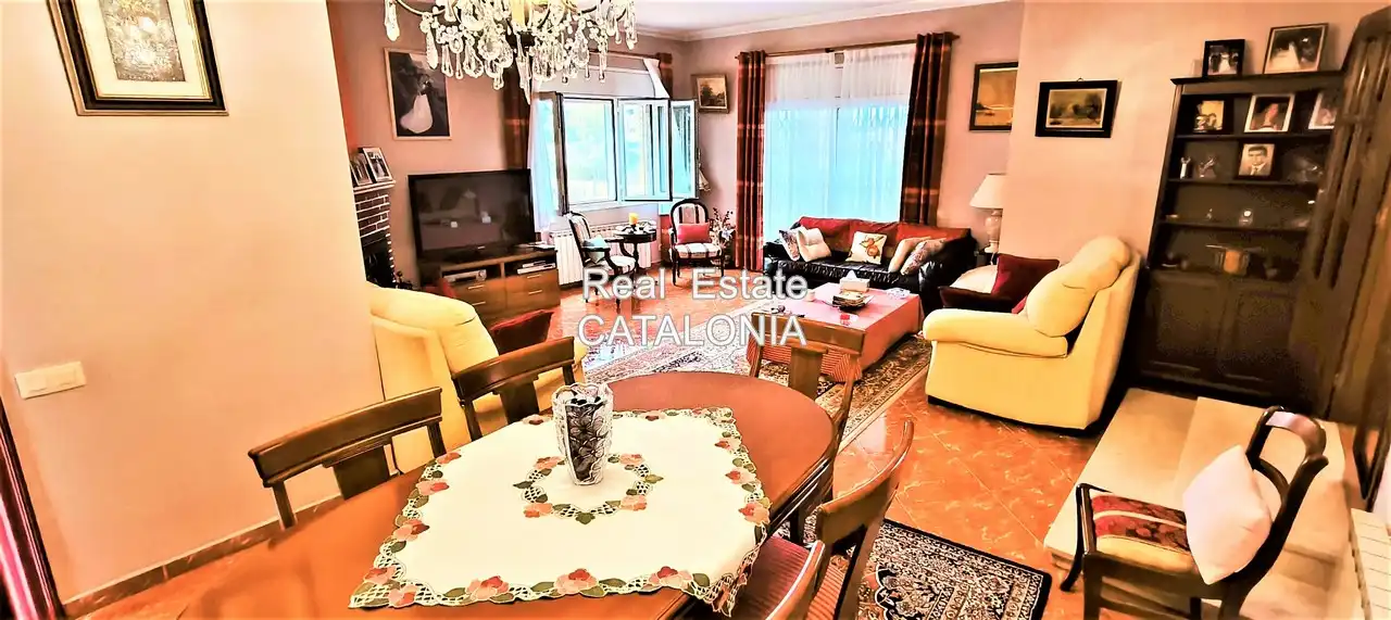 Sala d'estar de Casa o xalet en venda en Lloret de Mar amb Calefacció, Jardí privat i Terrassa
