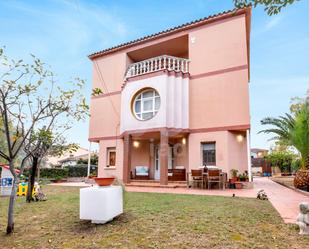 Exterior view of House or chalet for sale in Sant Cugat del Vallès  with Air Conditioner, Heating and Swimming Pool