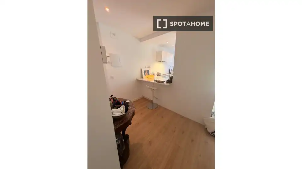Flat with terrace to rent in Sants - Montjuïc, imagen 5
