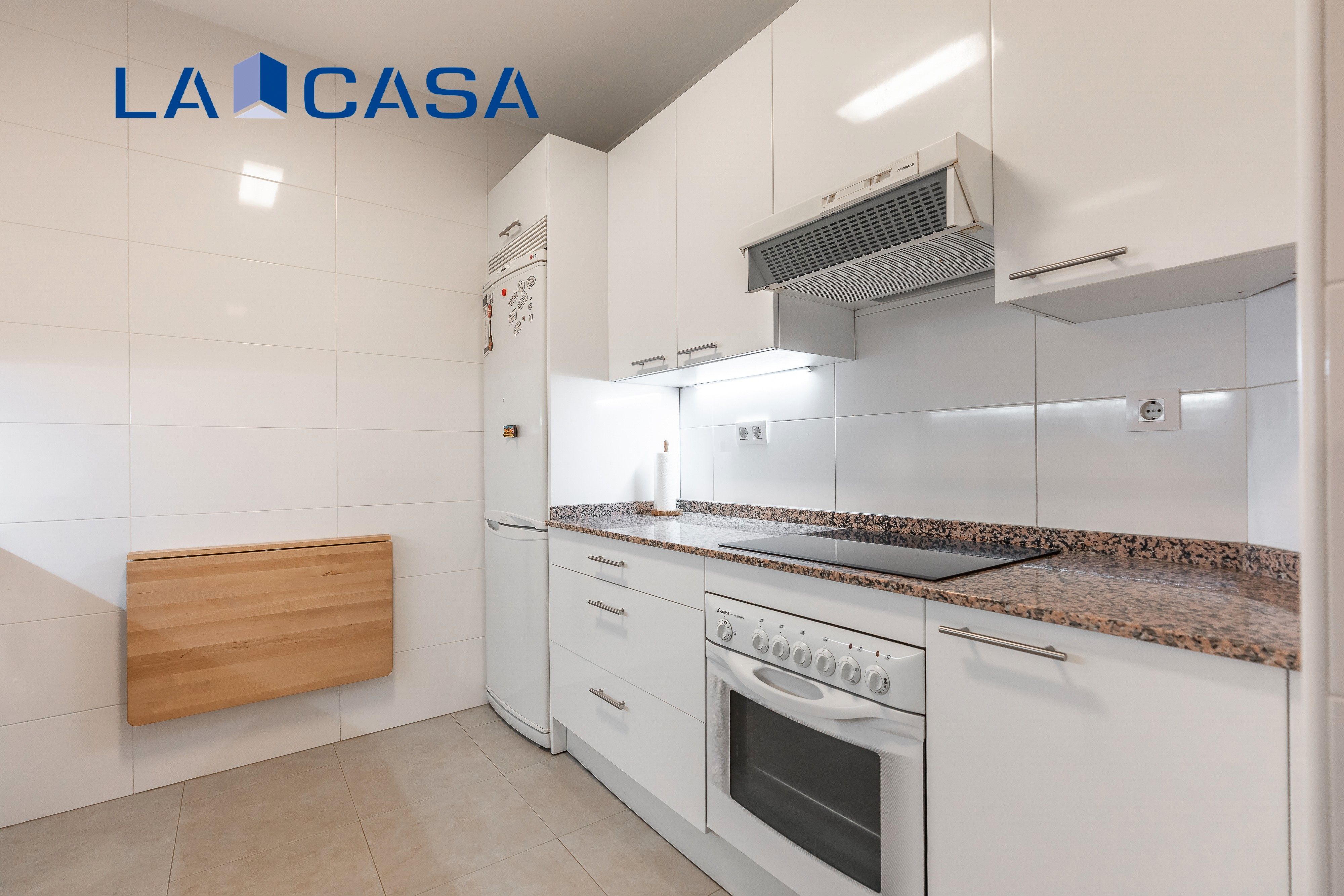 Kitchen of Planta baja for sale in  Madrid Capital