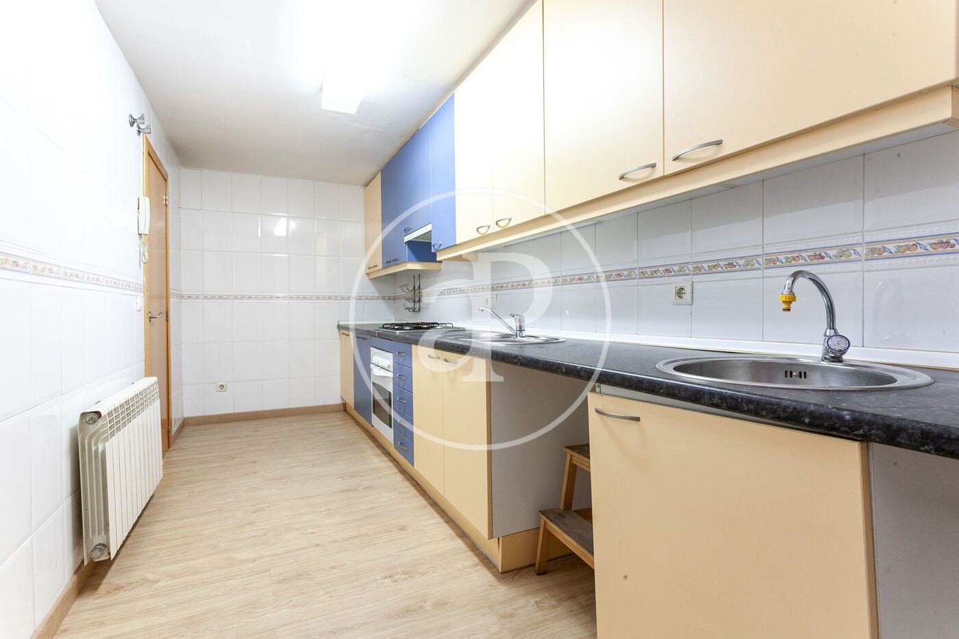 Kitchen of Flat for sale in  Barcelona Capital  with Air Conditioner, Heating and Private garden