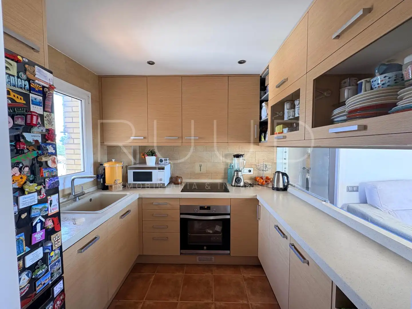 Kitchen of Flat for sale in Castelldefels  with Air Conditioner, Heating and Parquet flooring