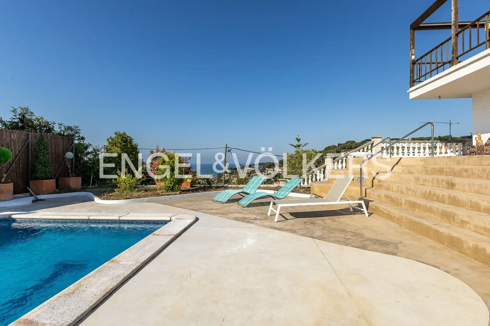 Swimming pool of Houses for rent in Caldes d'Estrac  with Air Conditioner, Heating and Private garden